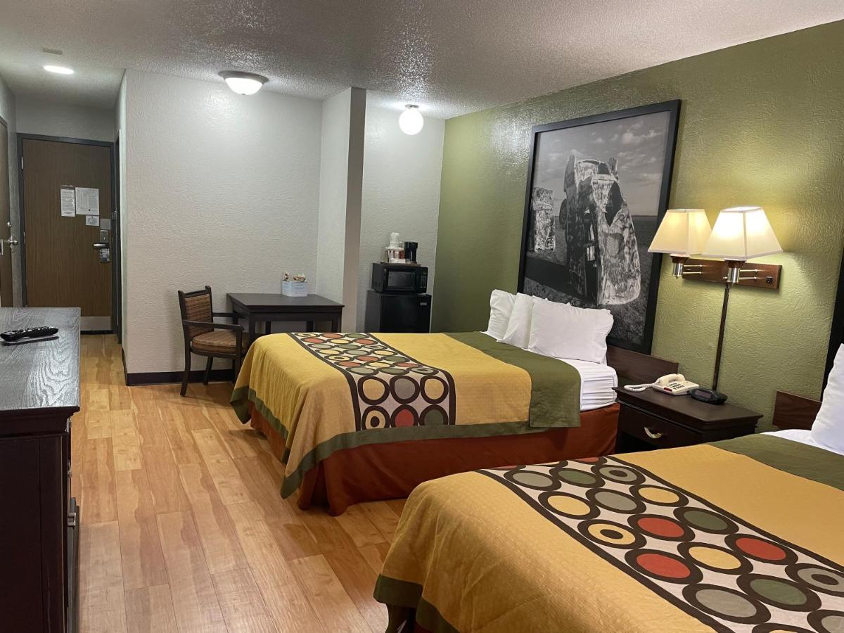 Super 8 By Wyndham Amarillo Central Tx Bagian luar foto