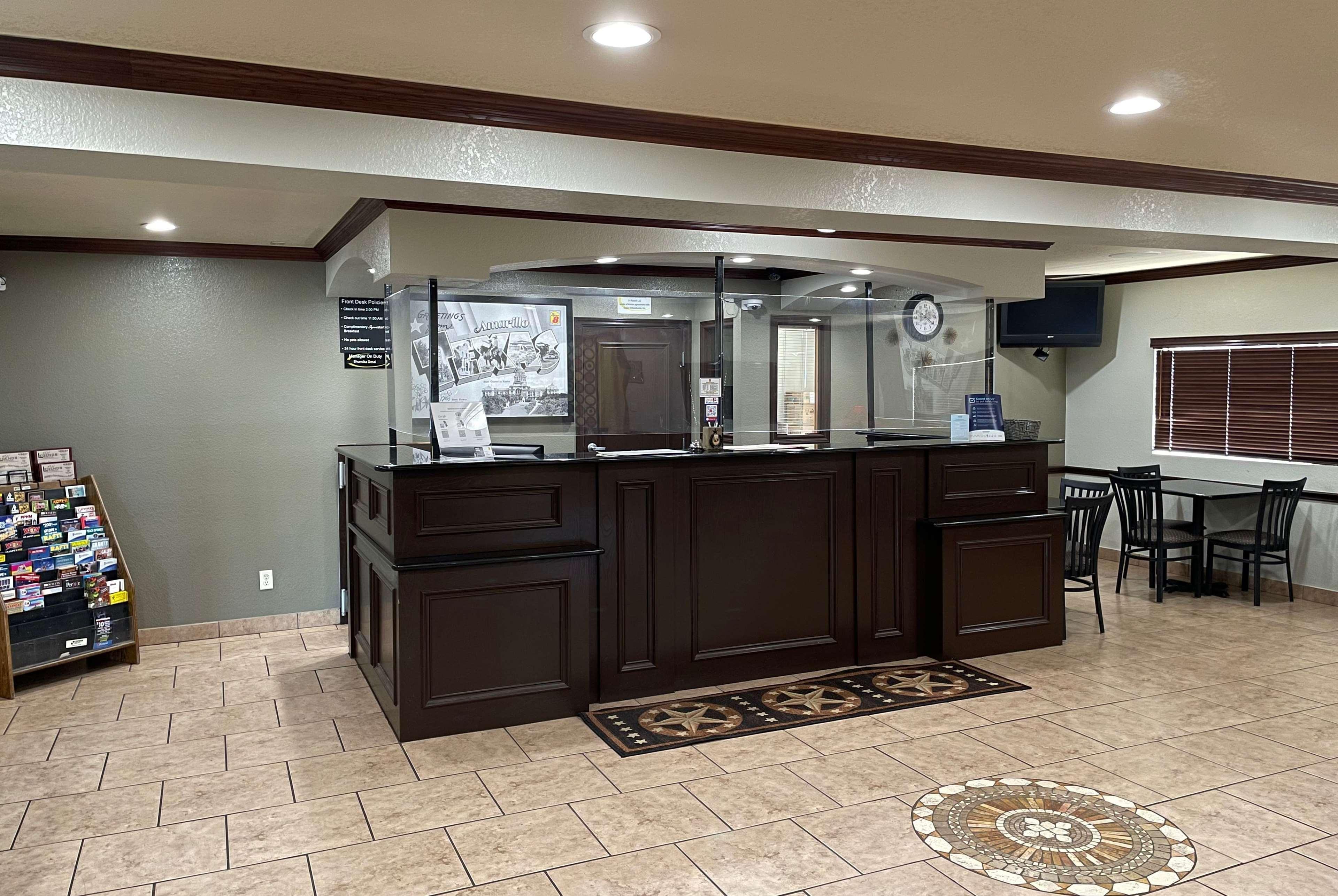 Super 8 By Wyndham Amarillo Central Tx Bagian luar foto
