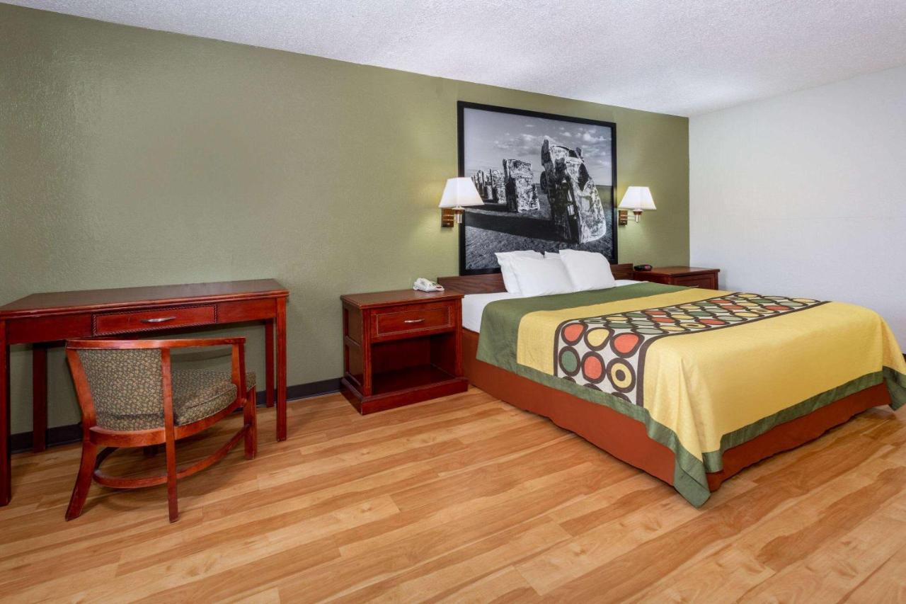 Super 8 By Wyndham Amarillo Central Tx Bagian luar foto